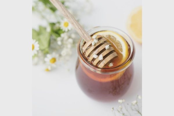 cara mengatasi kulit kering dengan menggunakan madu