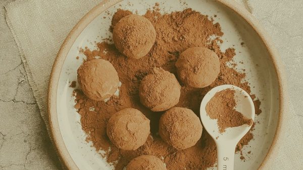Membuat Cokelat Truffle Mudah di Rumah